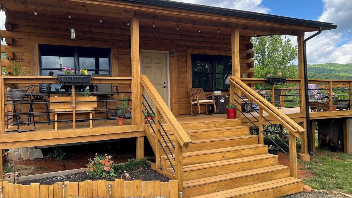 Monroe Cabin | Blue Ridge Mountain Cabin Retreat