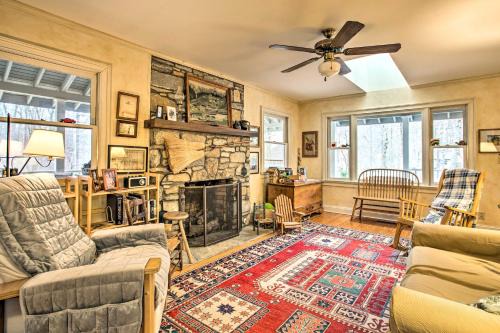 Gerton House | Blue Ridge Mountain Escape about 8 Mi to Chimney Rock