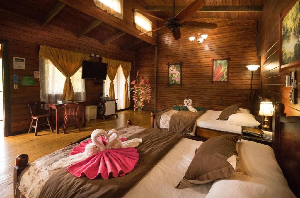 Guayabo Hotel | Blue River Resort & Hot Springs