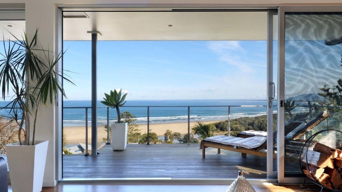 Gerroa House | BLUE SALT-Great water views. Wood Fire. Lower rates & 3 for 2 nights in winter.