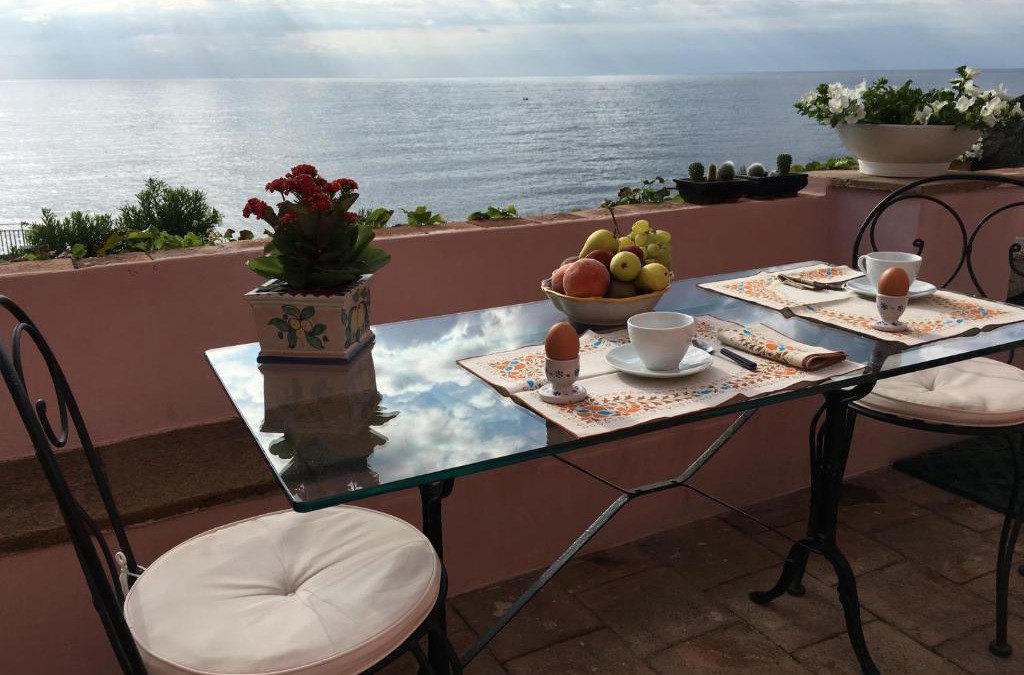 Santa Tecla House | Blue Santa Tecla