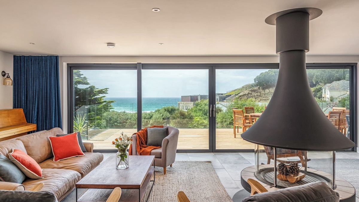 Trenance Cottage | Blue Seas is the perfect Cornish beach house, complete with spa.