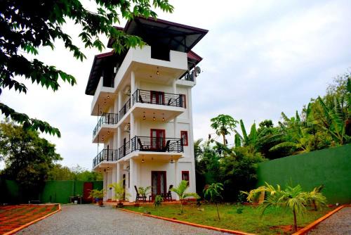 Mahasenpura House | Blue Sky Hotel Yala