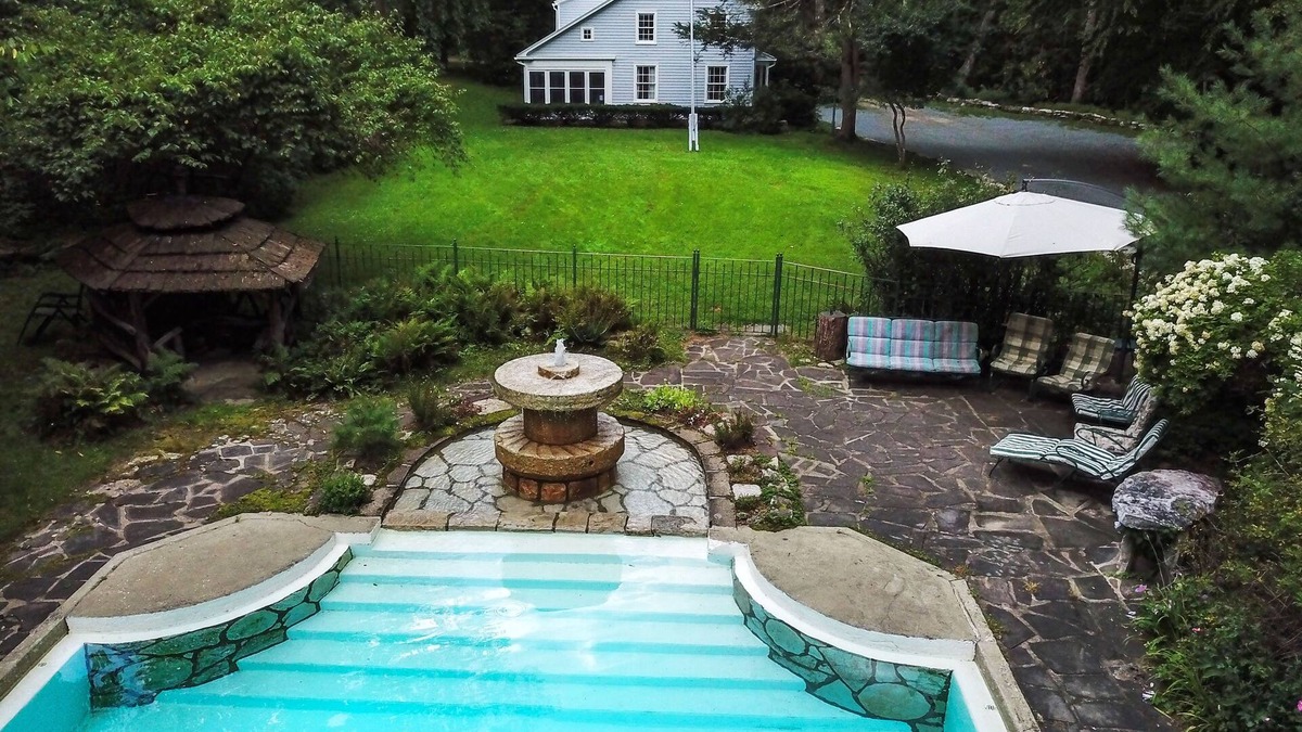 Accord House | Blue Springs; secluded paradise bordering Minnewaska State Park