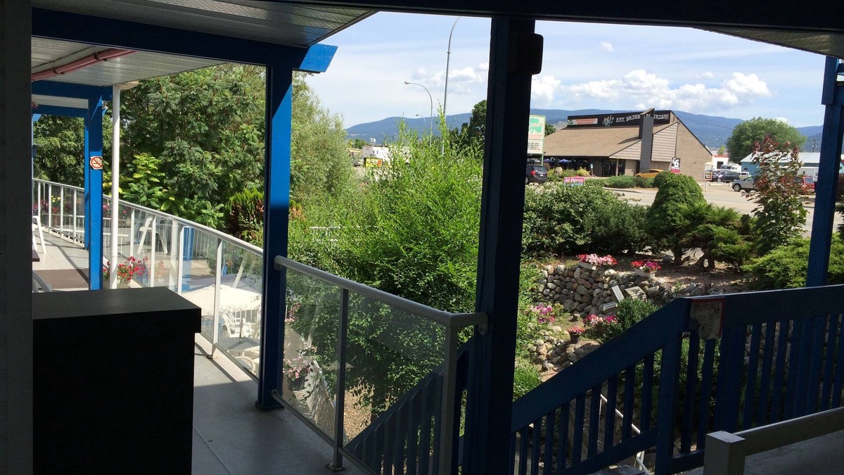 Vernon Hotel | Blue Stream Motel