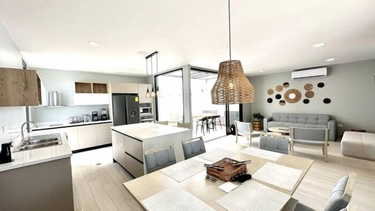 Punta Blanca Villa | Blue Villa in Punta Blanca · 3 bedrooms · 7 beds · 3 baths