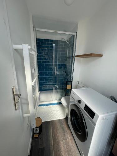 Vierzon Apartment | Blue Vervet - T2 avec parking