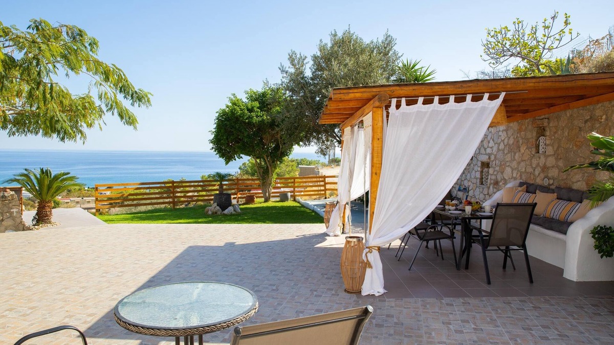Stegna House | Blue View Stegna House