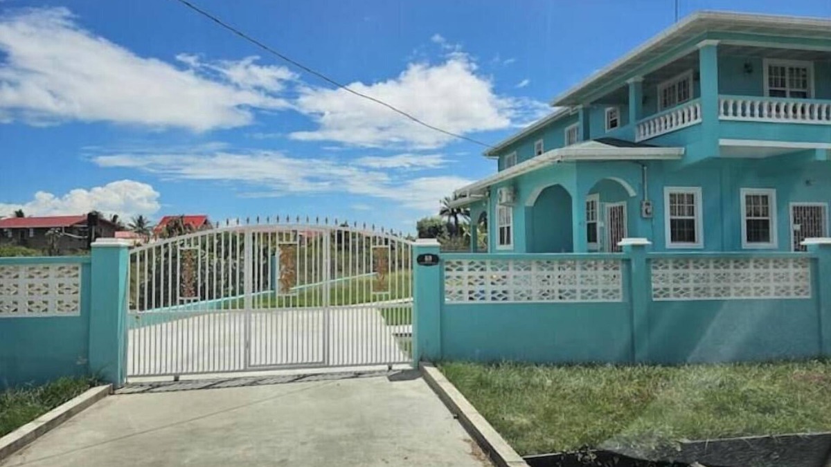 Demerara-Mahaica Apartment | Blue Villa Apartment 43 Section CnBeautiful 1- bedroom, 1 bath apartment