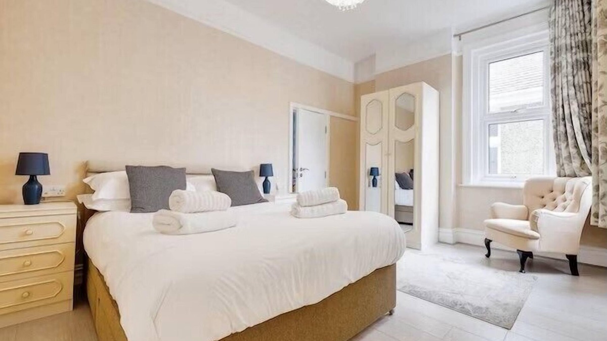Westbourne House | Blue Vista