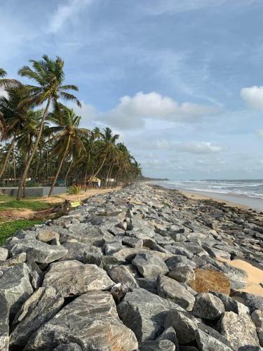 Tonse West House | Blue Water Beach Homestay - Private beach DH