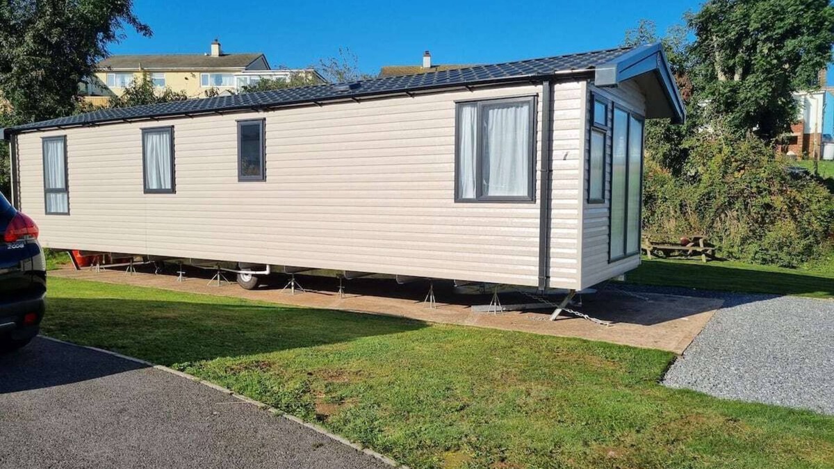 Paignton House | Blue Waters 7, Beverley Park