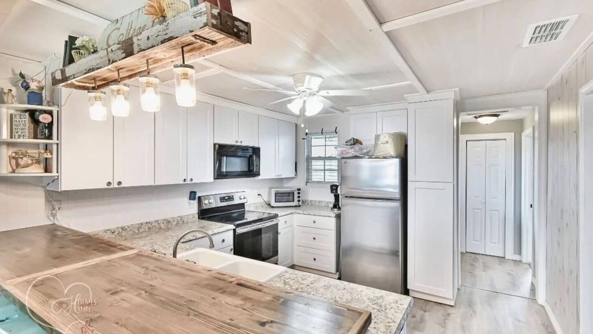 Abilene House | Blue Willow Country Cottage!