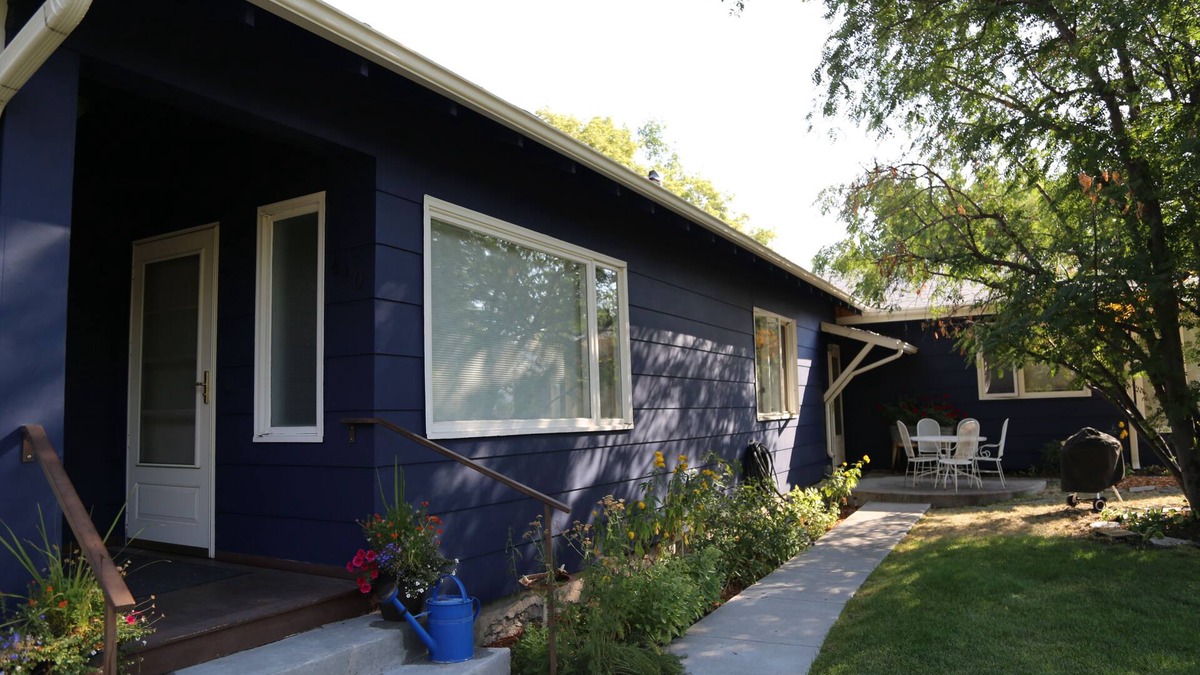 Bozeman House | Blue Willow Guest House in the Heart of Bozeman, Montana