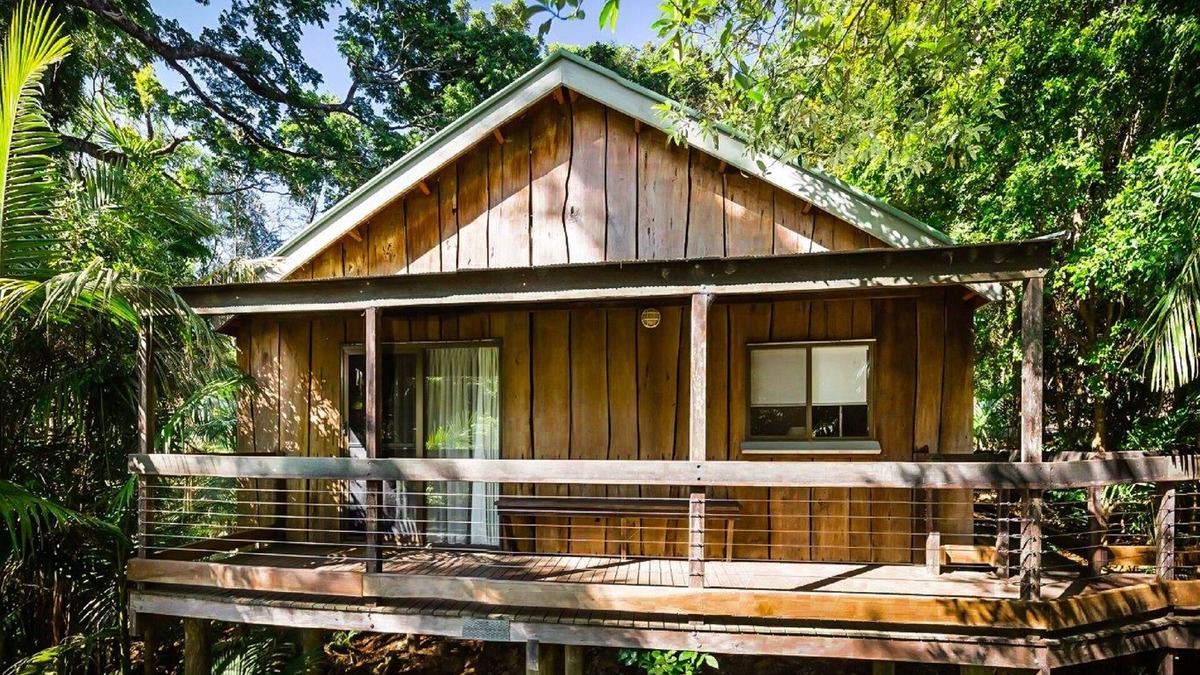 England Creek Cottage | Blue Wren Cottage: Mt Glorious Getaways