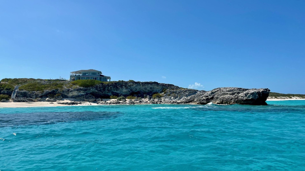 Staniel Cay House | "Blue Yonder"