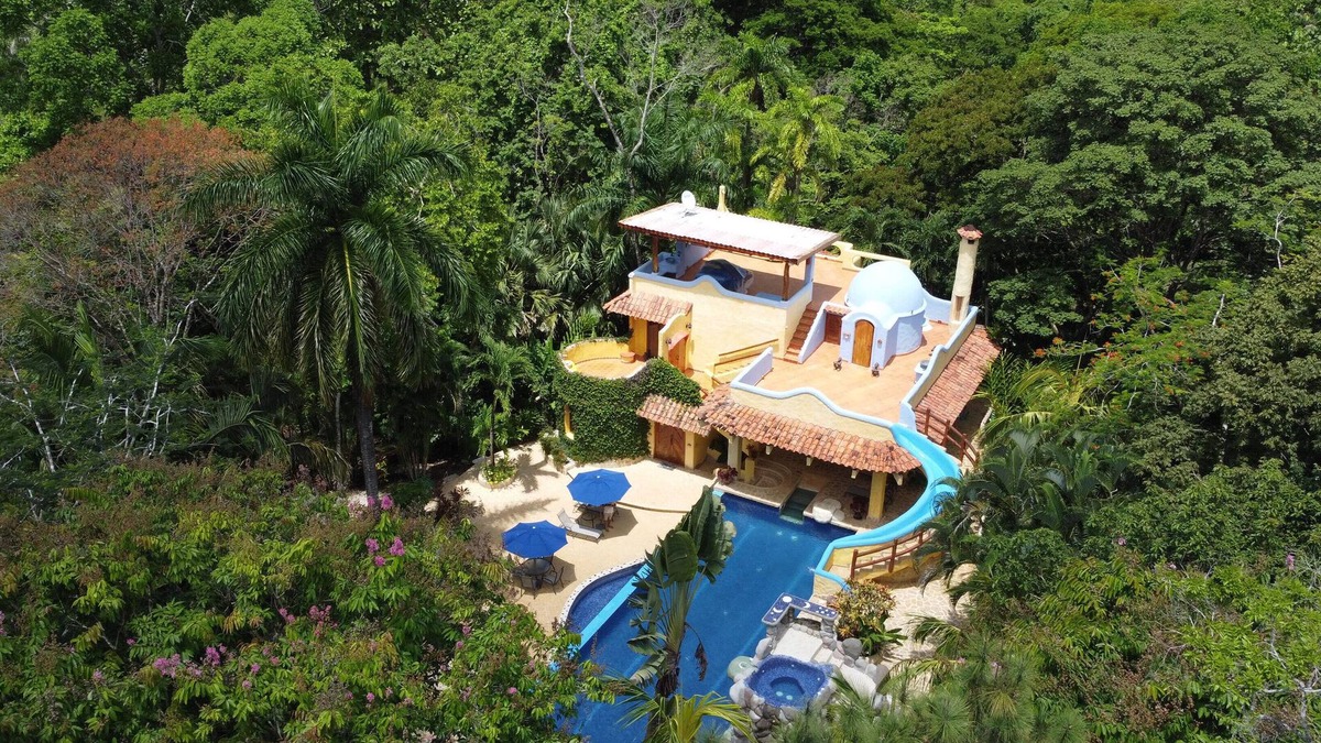 Las Delicias Villa | Blue Zone Jungle Oasis Private Villa