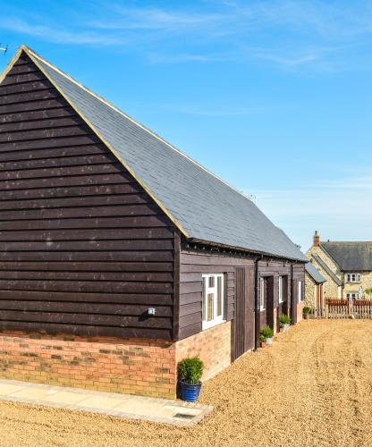 Brackley Apartment | Bluebell Cottage at The Old Tractor Barn