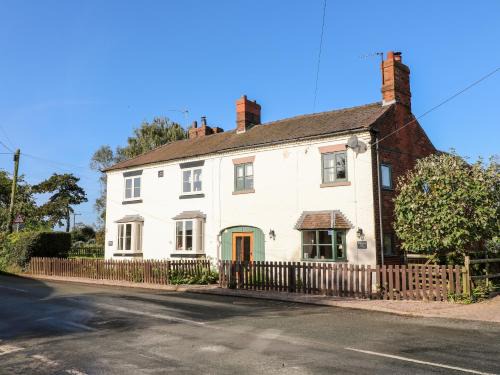 Rugeley House | Bluebell Cottage
