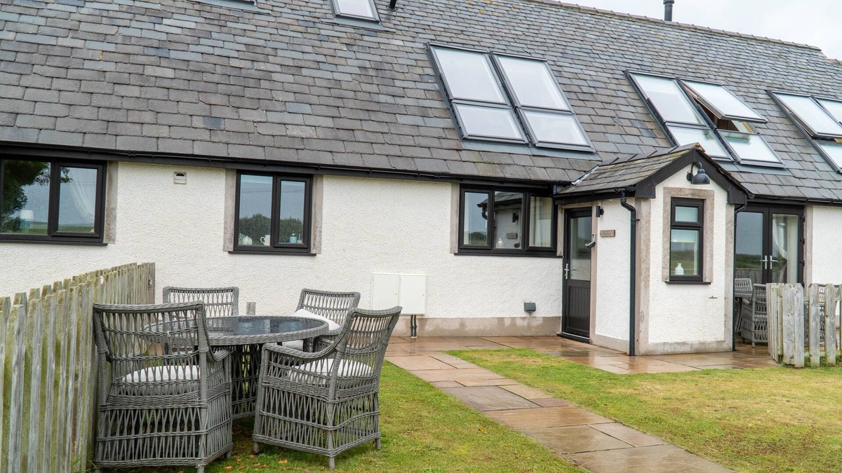 Newton in Furness Cottage | Bluebell Cottage - Two bedroom property with hot tub, close to the beach.