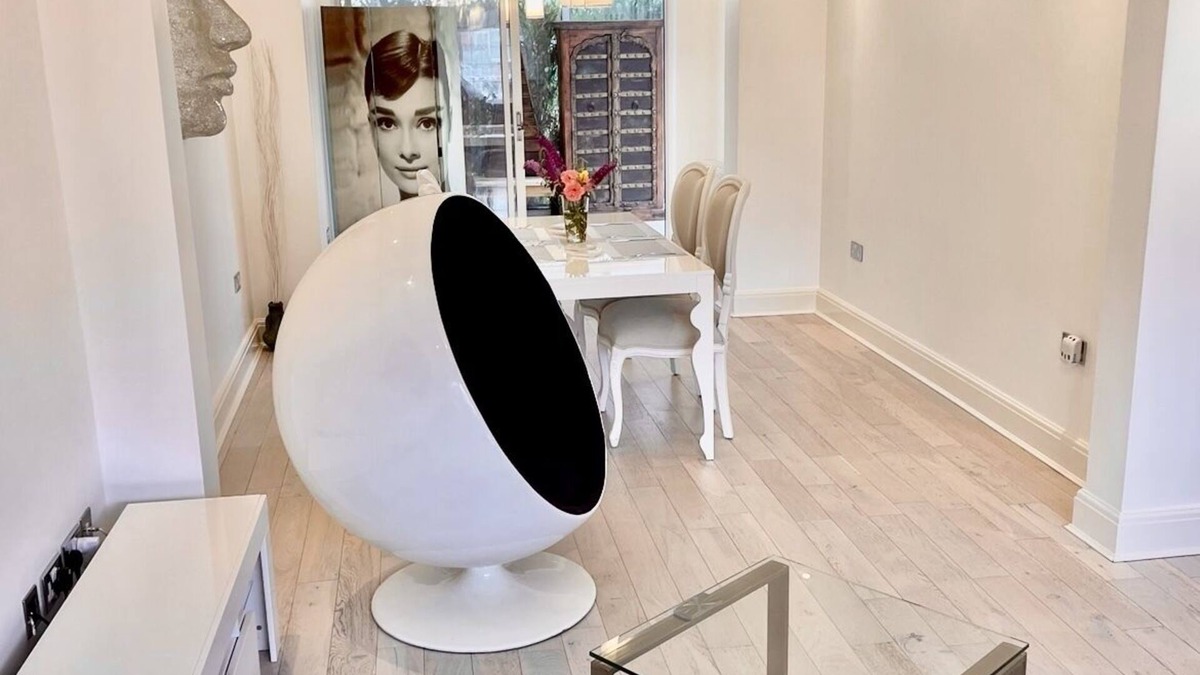 Hatfield House | Bluebell place stunning three bedroom house