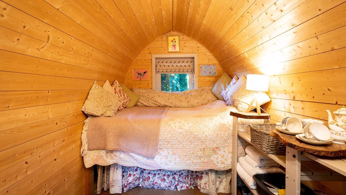 Penwood Ski Chalet | Bluebelle Glamping Pod