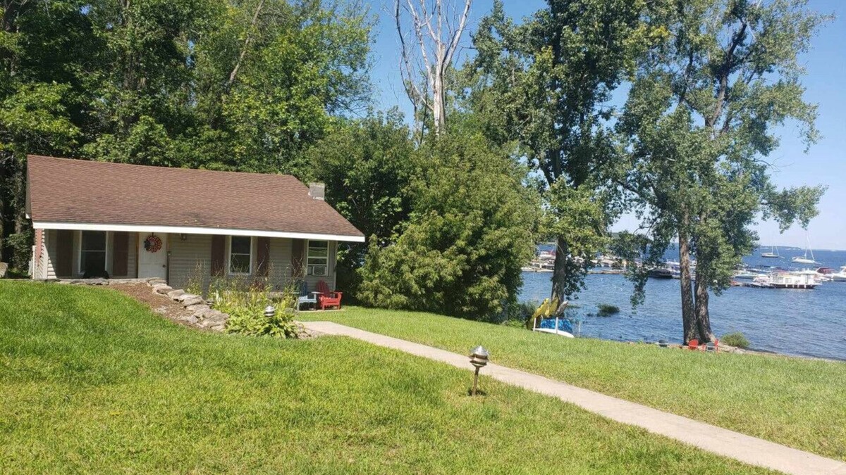 Plattsburgh Cabin | Blueberry Cottage Lake Champlain