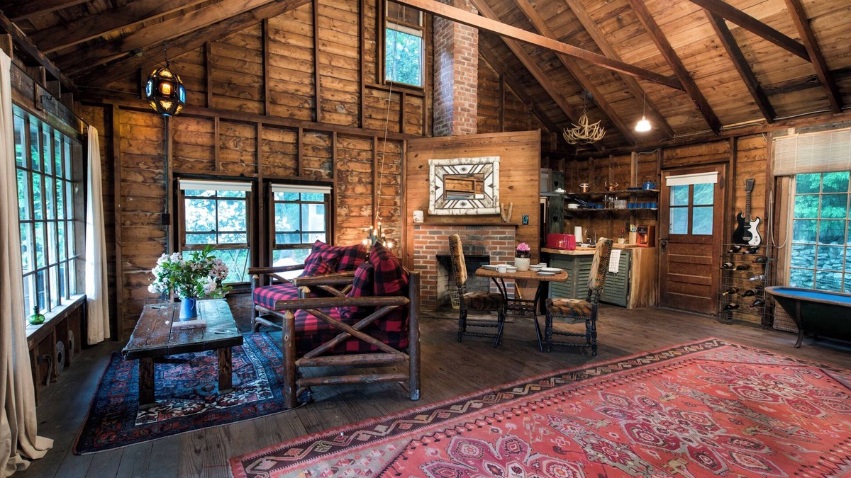 Willow Cabin | BLUEBERRY HILL CABIN
