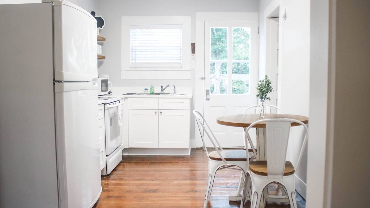 Poplarville House | Blueberry Manor - Poplar Suite