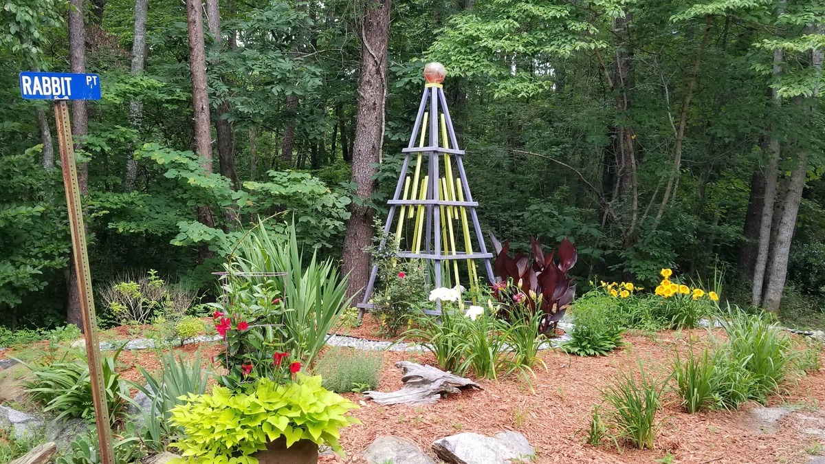 Dahlonega House | Blueberry Shoals is nestled in the foothills of the Blue Ridge Mountains.