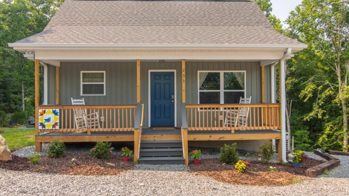 Elkin Cabin | Bluebird Cabin | WiFi & River Access
