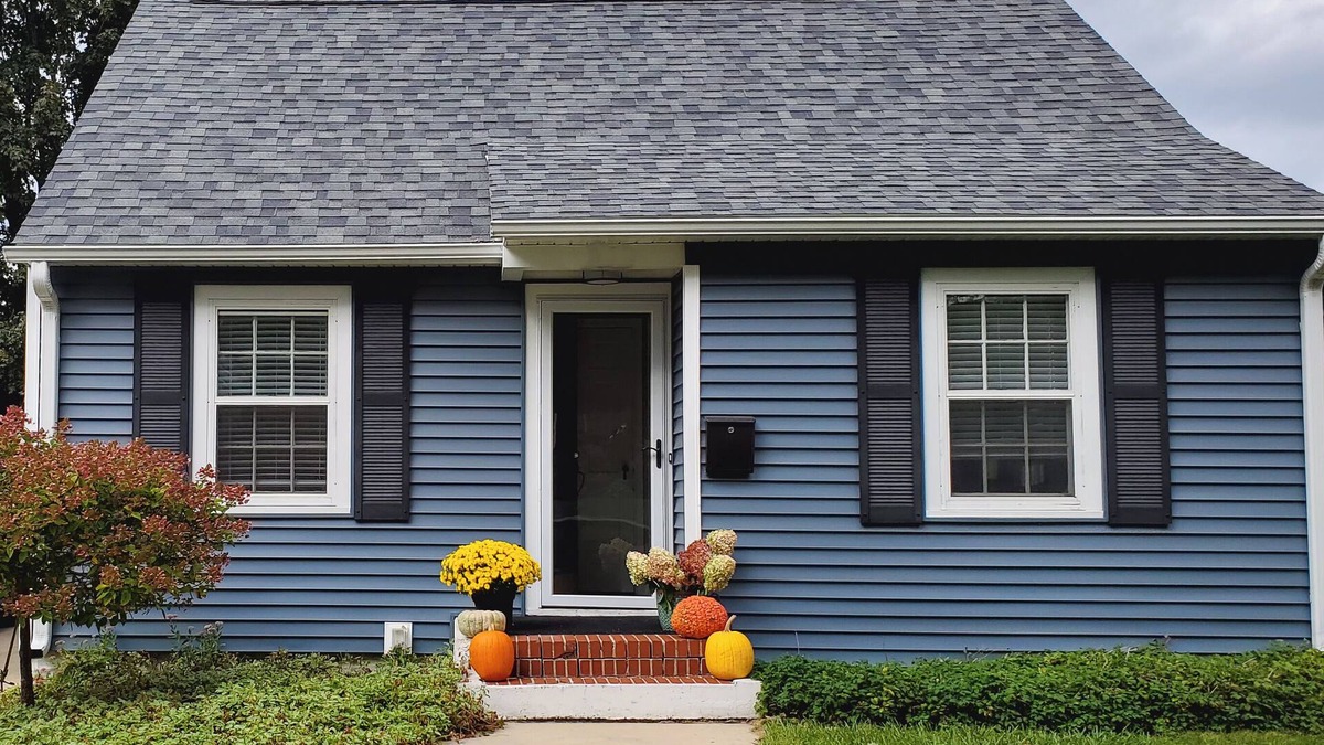 Kutzky Park House | Bluebird/Charming 3-bedroom, 1.5 bathroom house, 5 blocks to Mayo Clinic