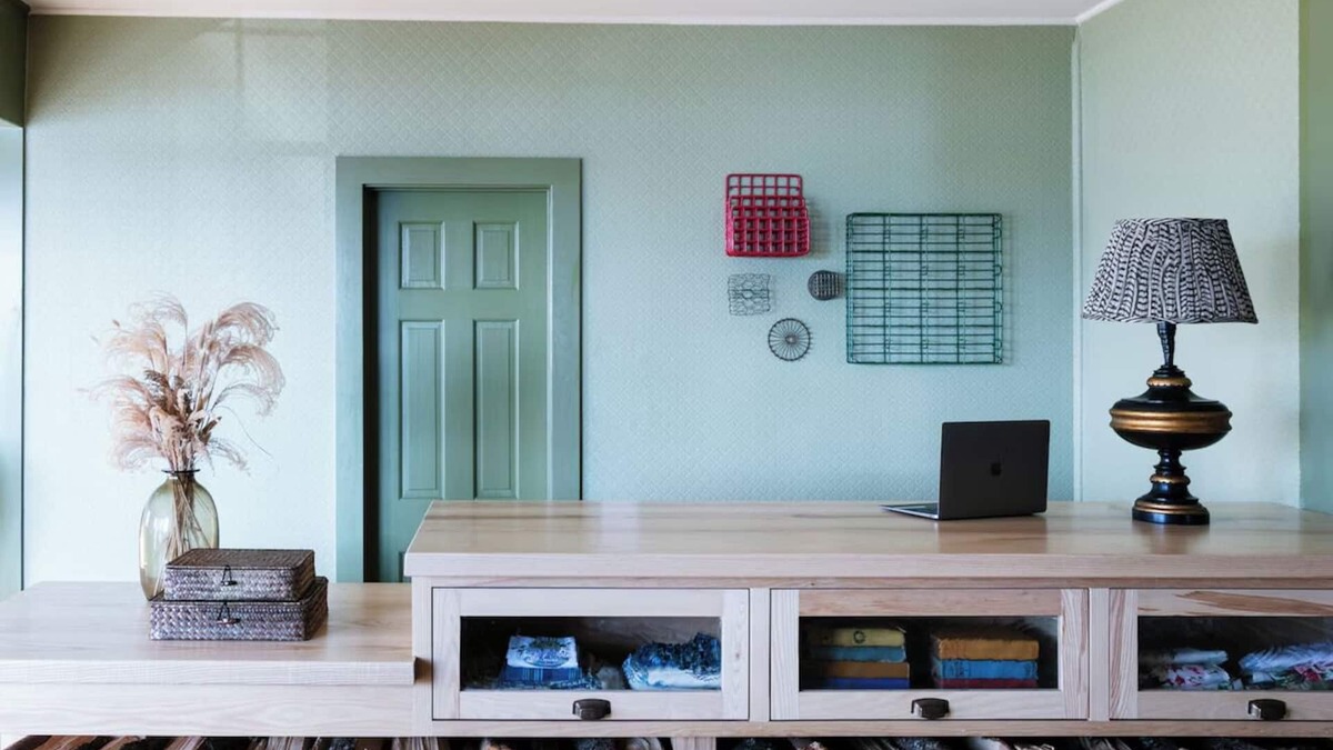 Ocean Point Hotel | Bluebird Ocean Point Inn | Ocean Point Two-Bedroom Suite | Free Coffee and Tea