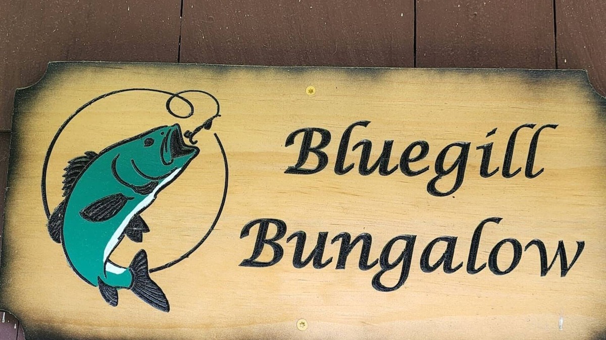 Briggsville Cabin | Bluegill Bungalow-9 Miles To Dells, Pet Friendly