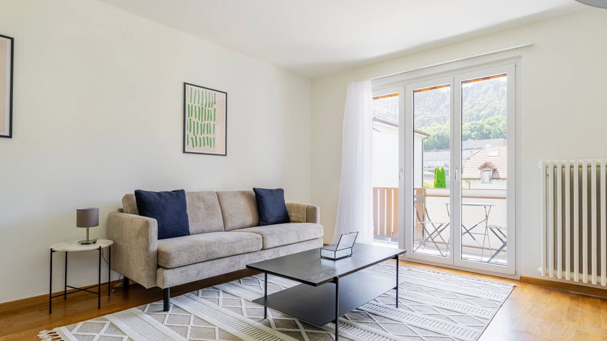 Horgen District Apartment | Blueground | Adliswil, view, nr Zurich Zoo