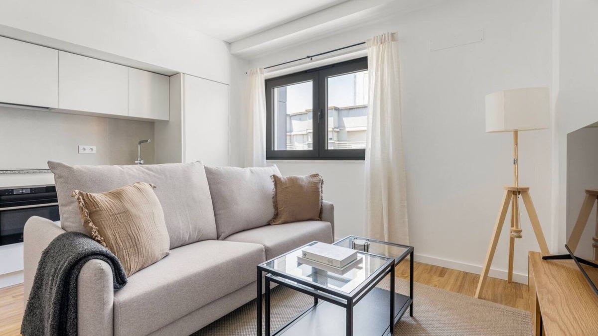 Casal da Ladeira Apartment | Blueground | Alvalade, washer, nr Campo Pequeno