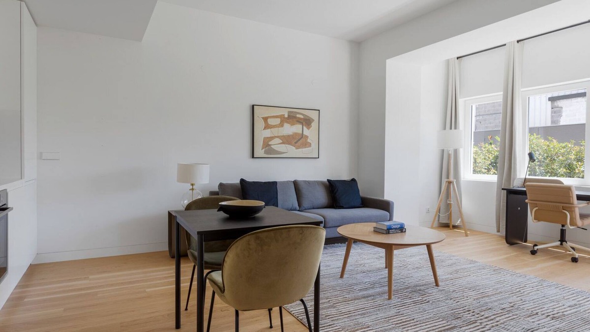 Alto do Pina Apartment | Blueground | Areeiro, turnkey, fully furnished