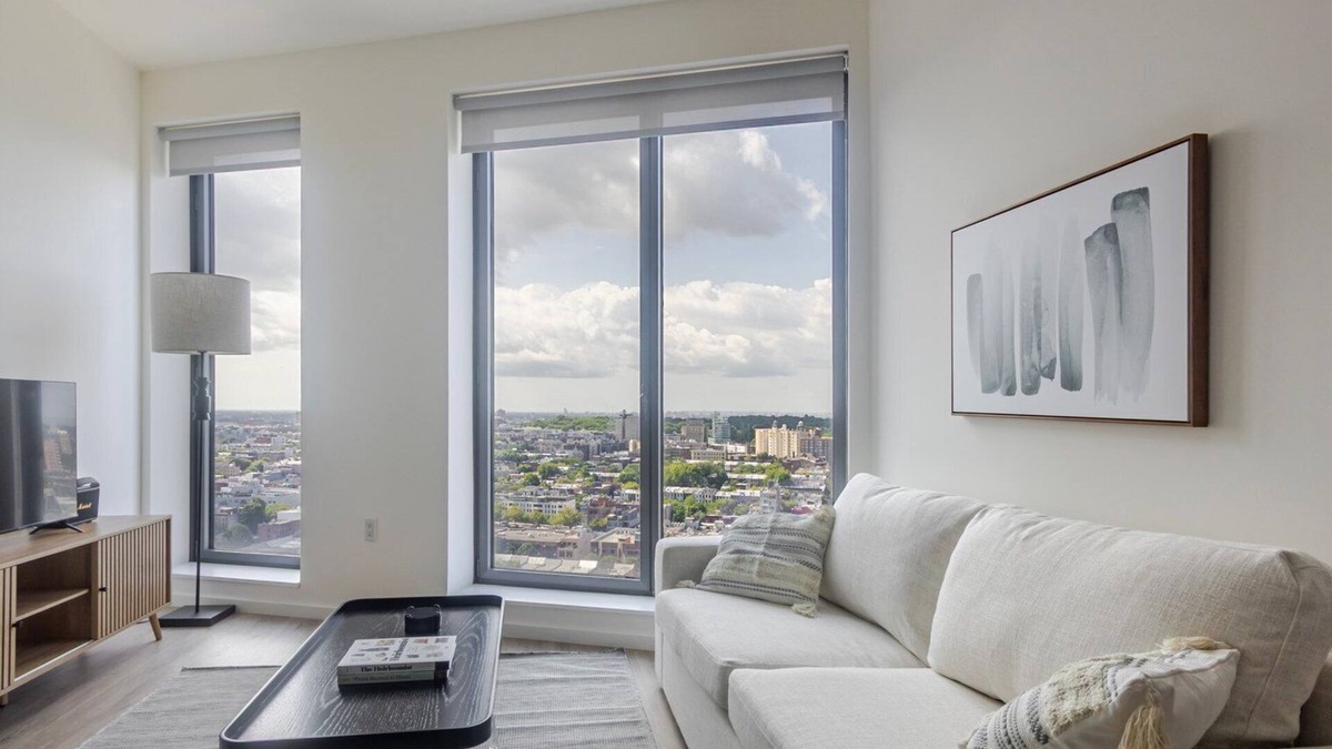 Clinton Hill Apartment | Blueground | Clinton Hill, rooftop pool, nr Brooklyn Museum