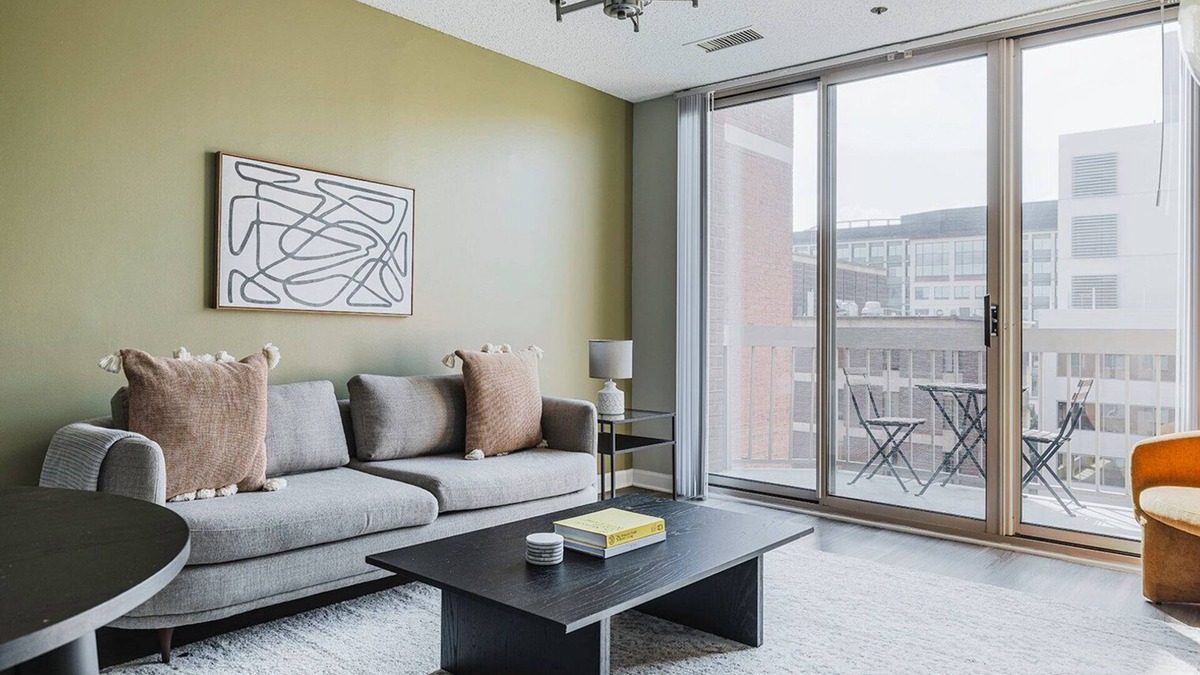 Connecticut Ave - K Street Apartment | Blueground | Connecticut Ave/K St, rooftop, nr Lincoln Memorial