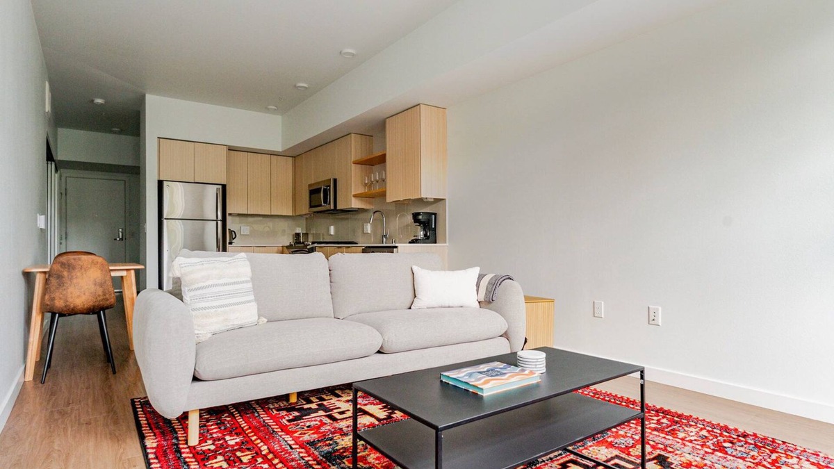 Downtown Apartment | Blueground | Downtown, rooftop, nr Marymoor Park
