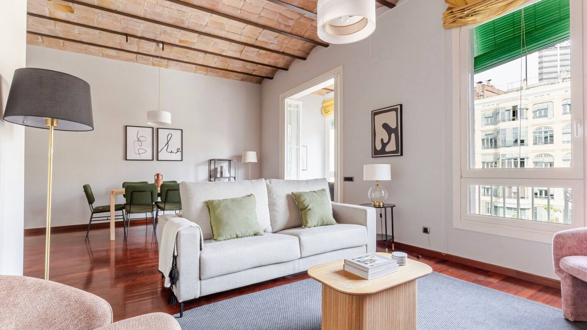 Eixample Apartment | Blueground | Dreta de l'Eixample, view, nr Sagrada Familia