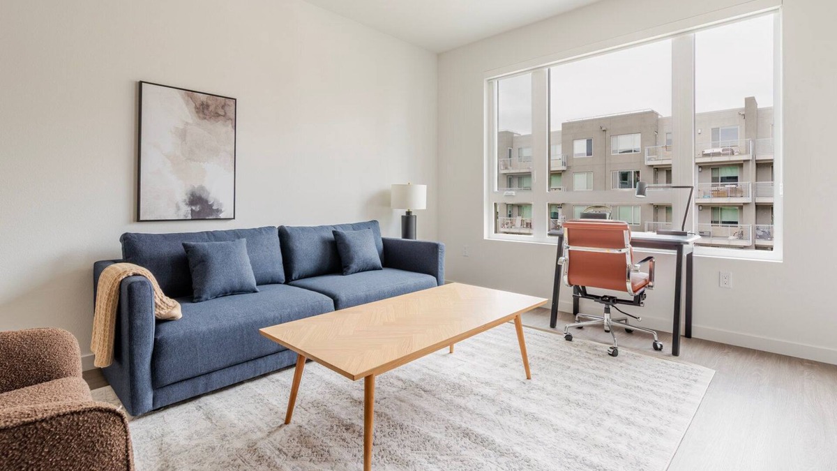 Fremont Apartment | Blueground | East Industrial, pool & AC, nr park