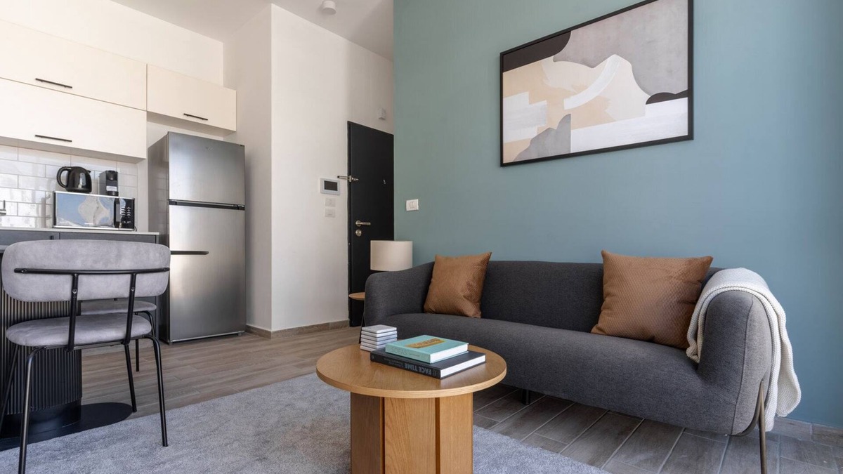 Florentin Apartment | Blueground | Florentine, City view, 2 Balconies (TLV-19)