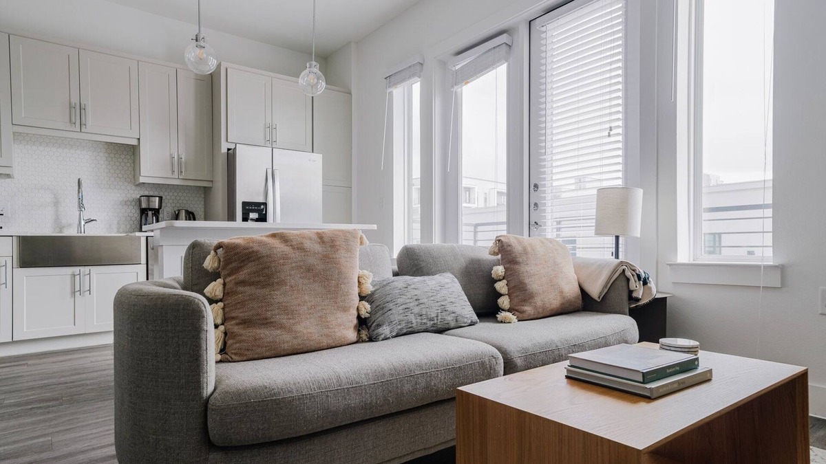 Highland Apartment | Blueground | Highland 1bd apartment