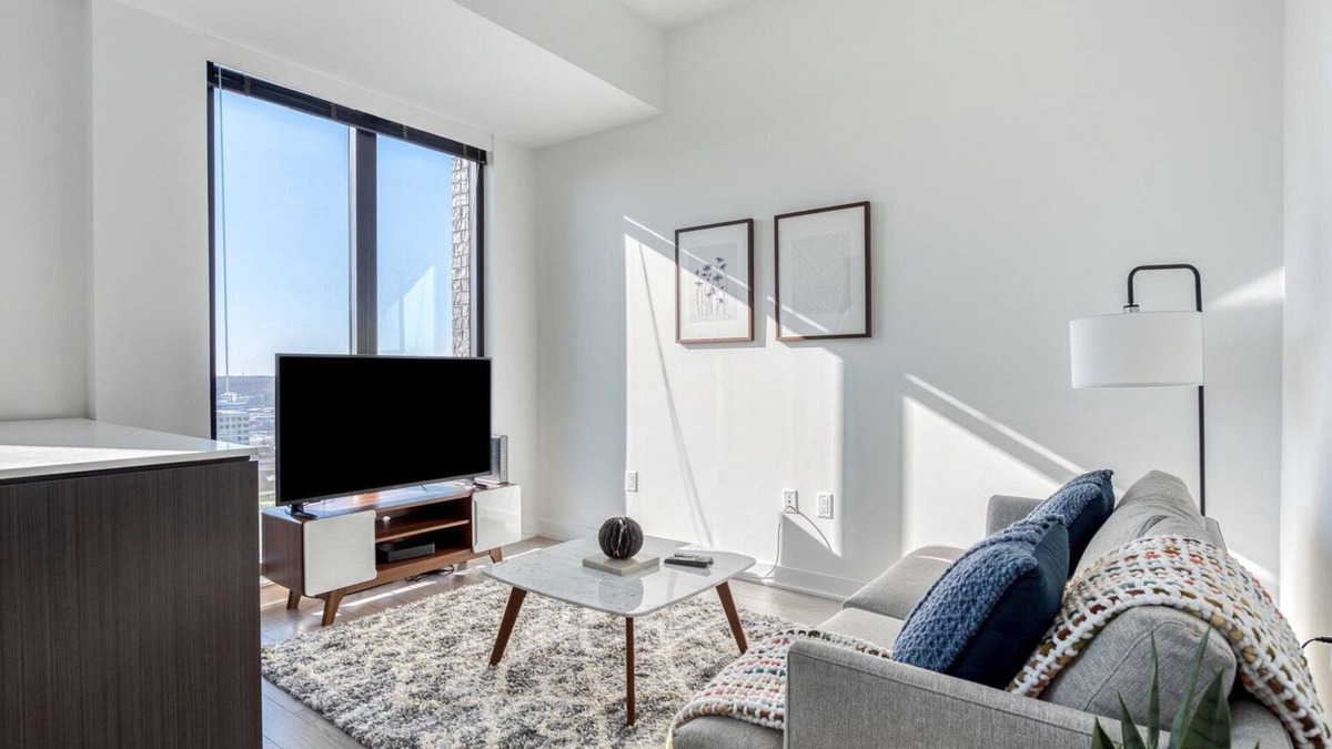 Reston Apartment | Blueground | Hunter Mill District, pool, nr Lake Fairfax
