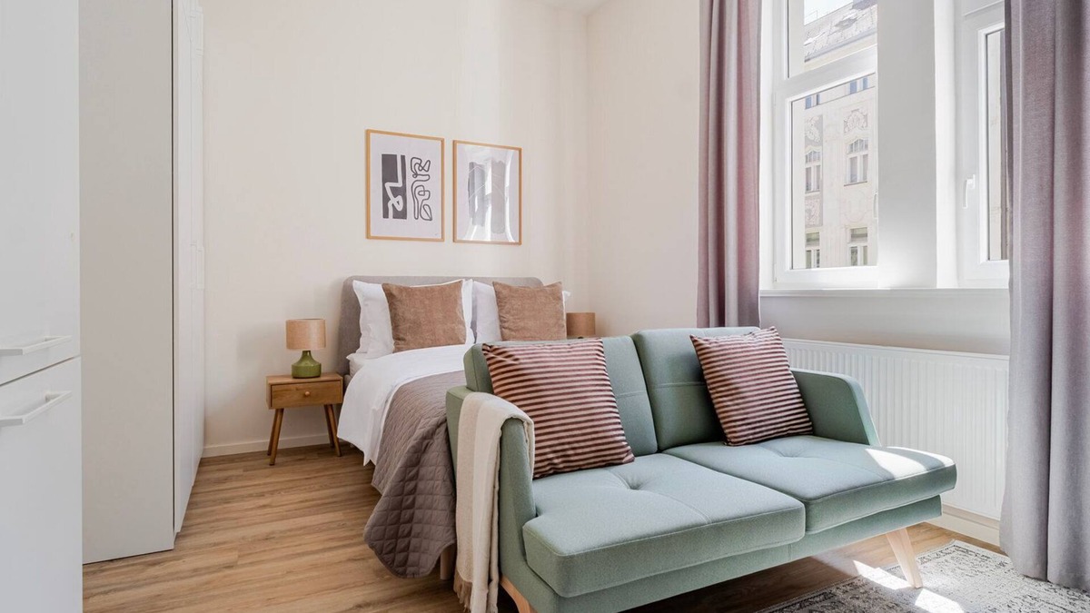 Prague 7 Apartment | Blueground | Letná, museums, foodie area (PRG-56)