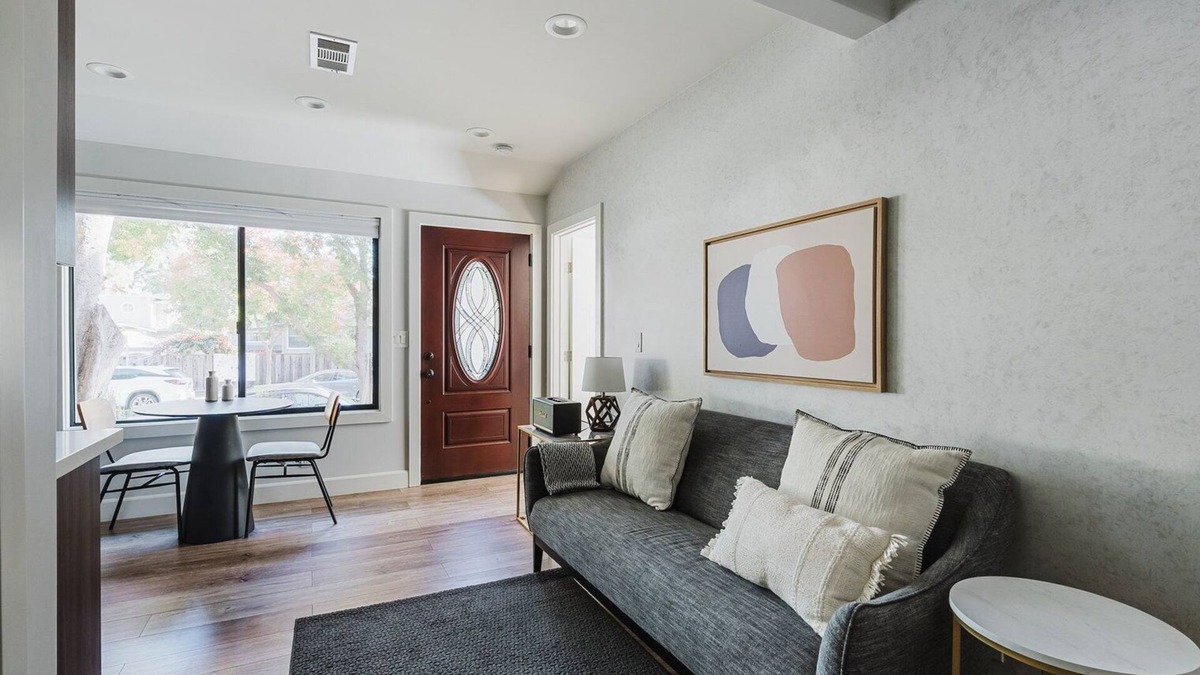 Downtown North Apartment | Blueground | Palo Alto 1bd apartment
