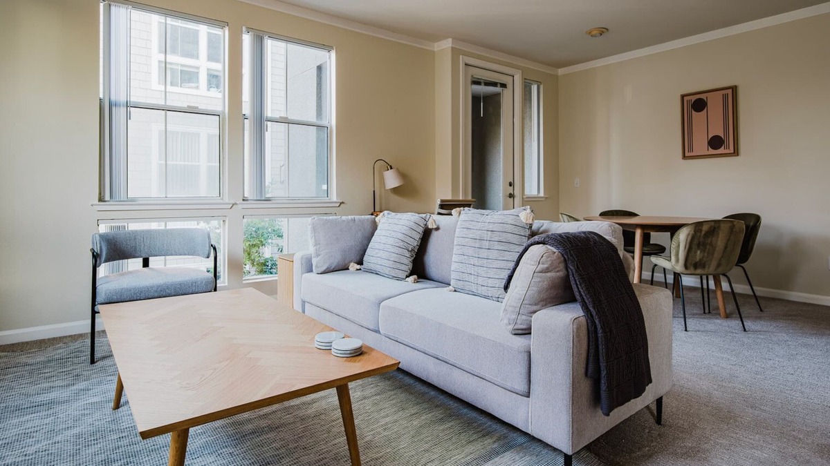 North Central Apartment | Blueground | San Mateo, pool & w/d, nr park