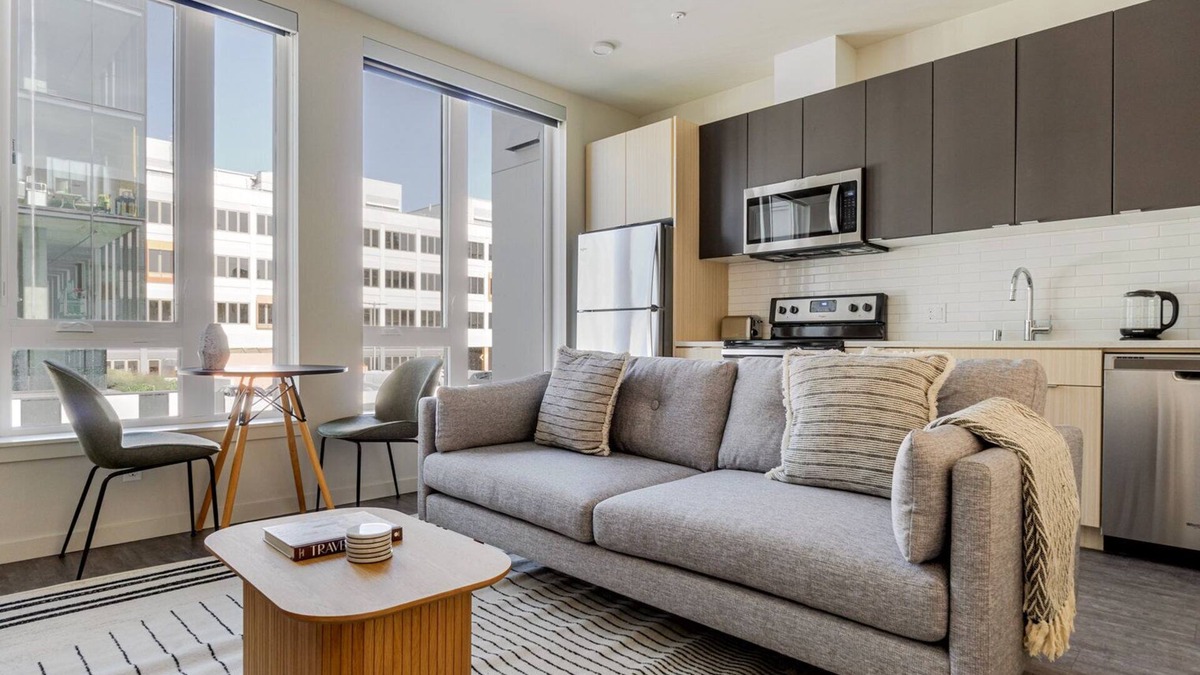 South Lake Union Apartment | Blueground | South Lake Union, garden, nr Lake Union Park