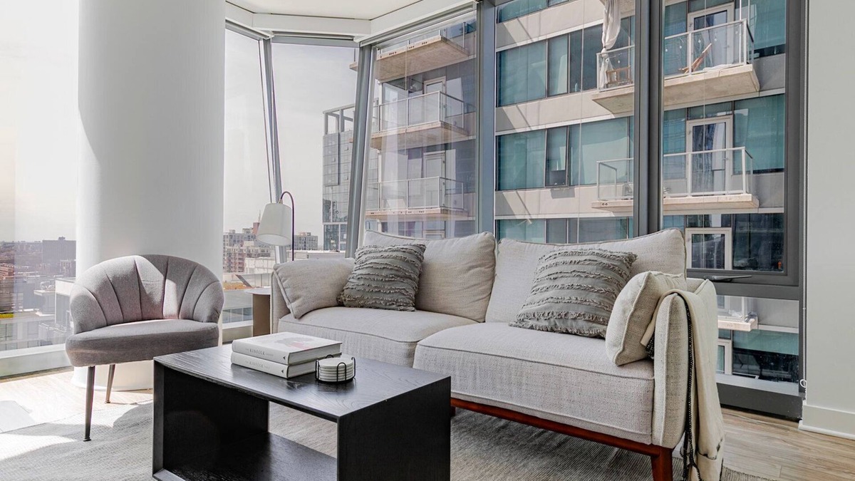 South Loop Apartment | Blueground | South Loop, pool & gym, nr park